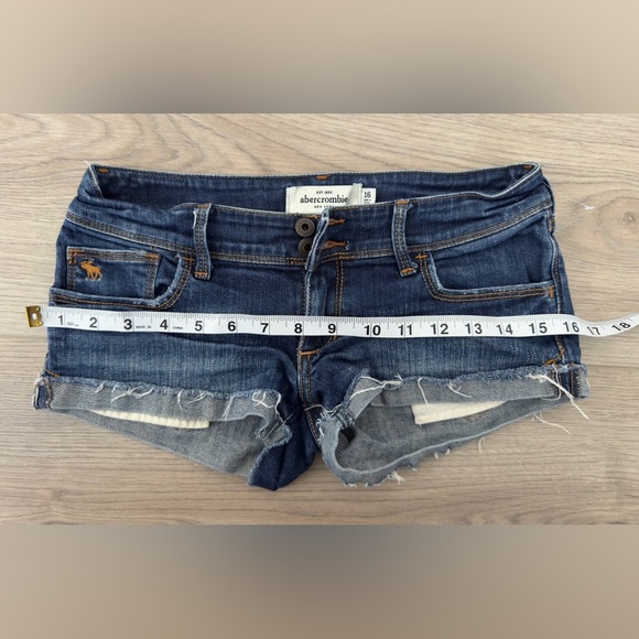 Abercrombie & Fitch Girls 👧 Blue Denim Shorts 🤎 - Picture 2 of 7
